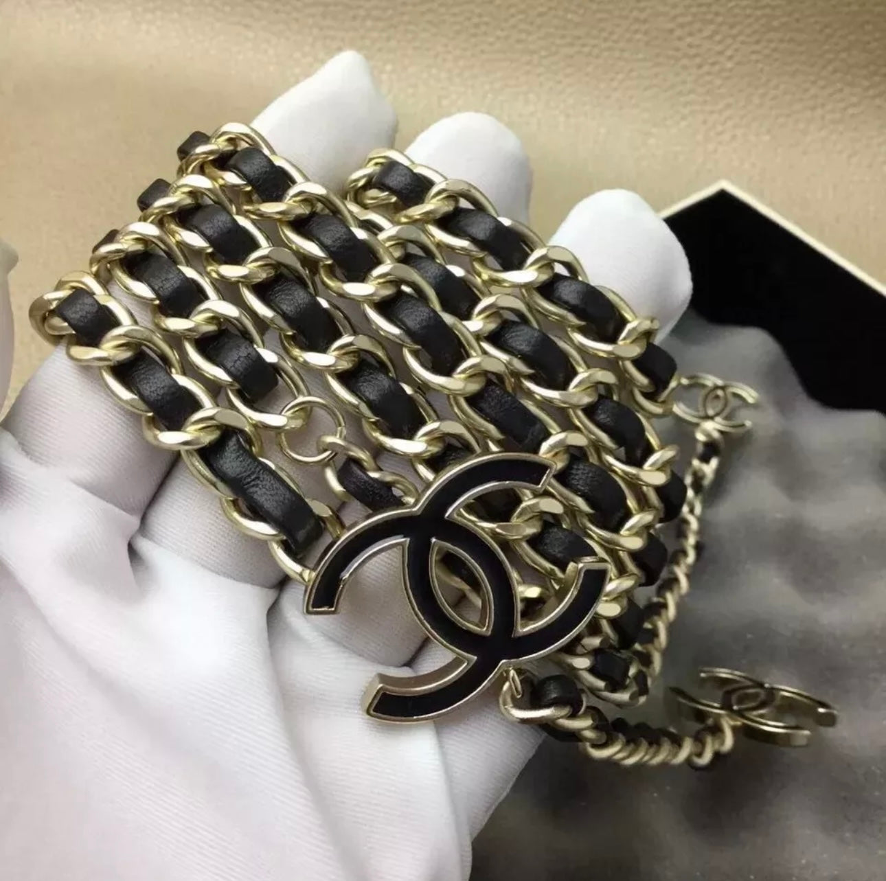Pre-owned Chanel chain belt accessory