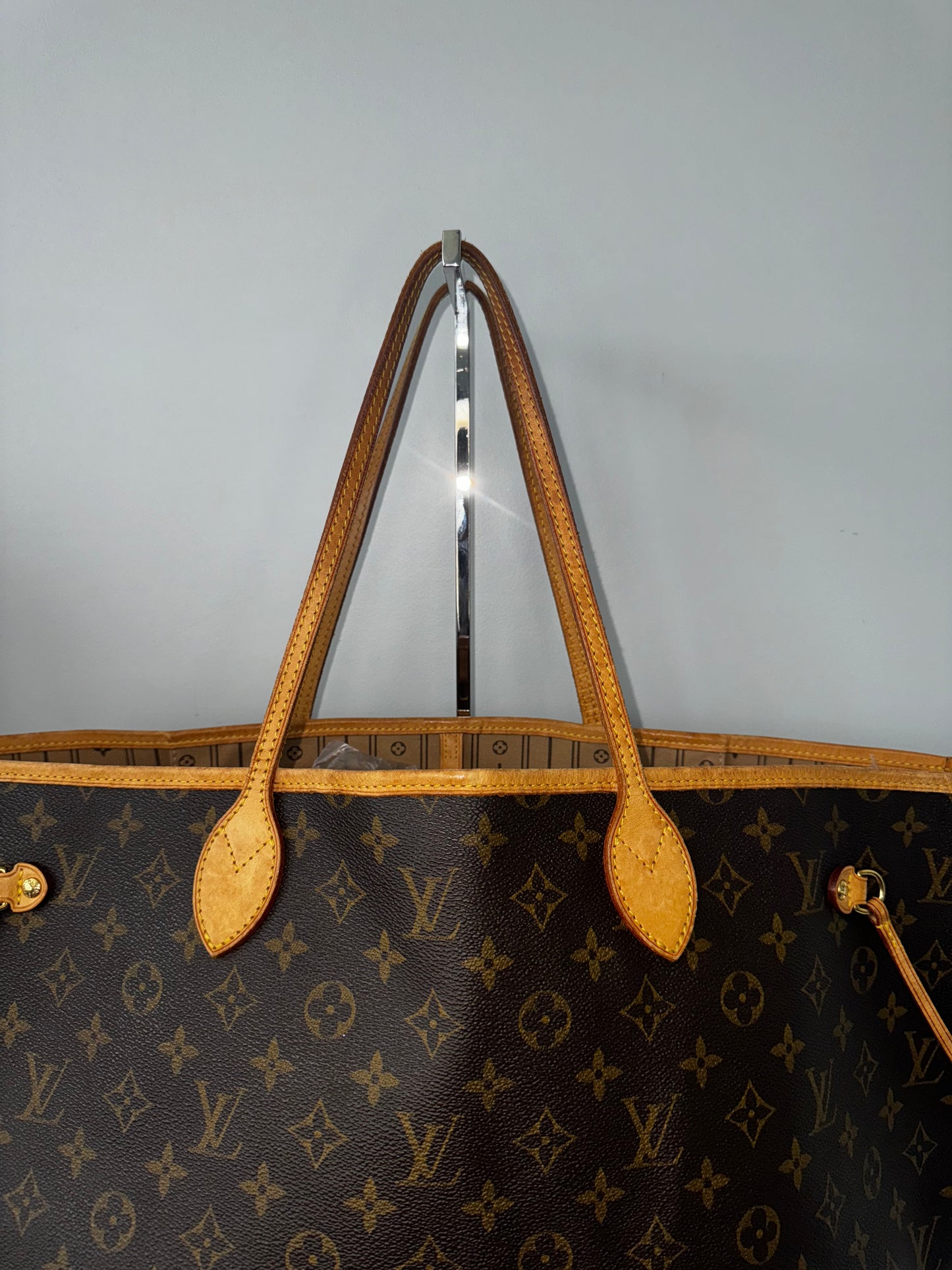 Pre-Owned Louis Vuitton Neverfull Monogram Tote GM