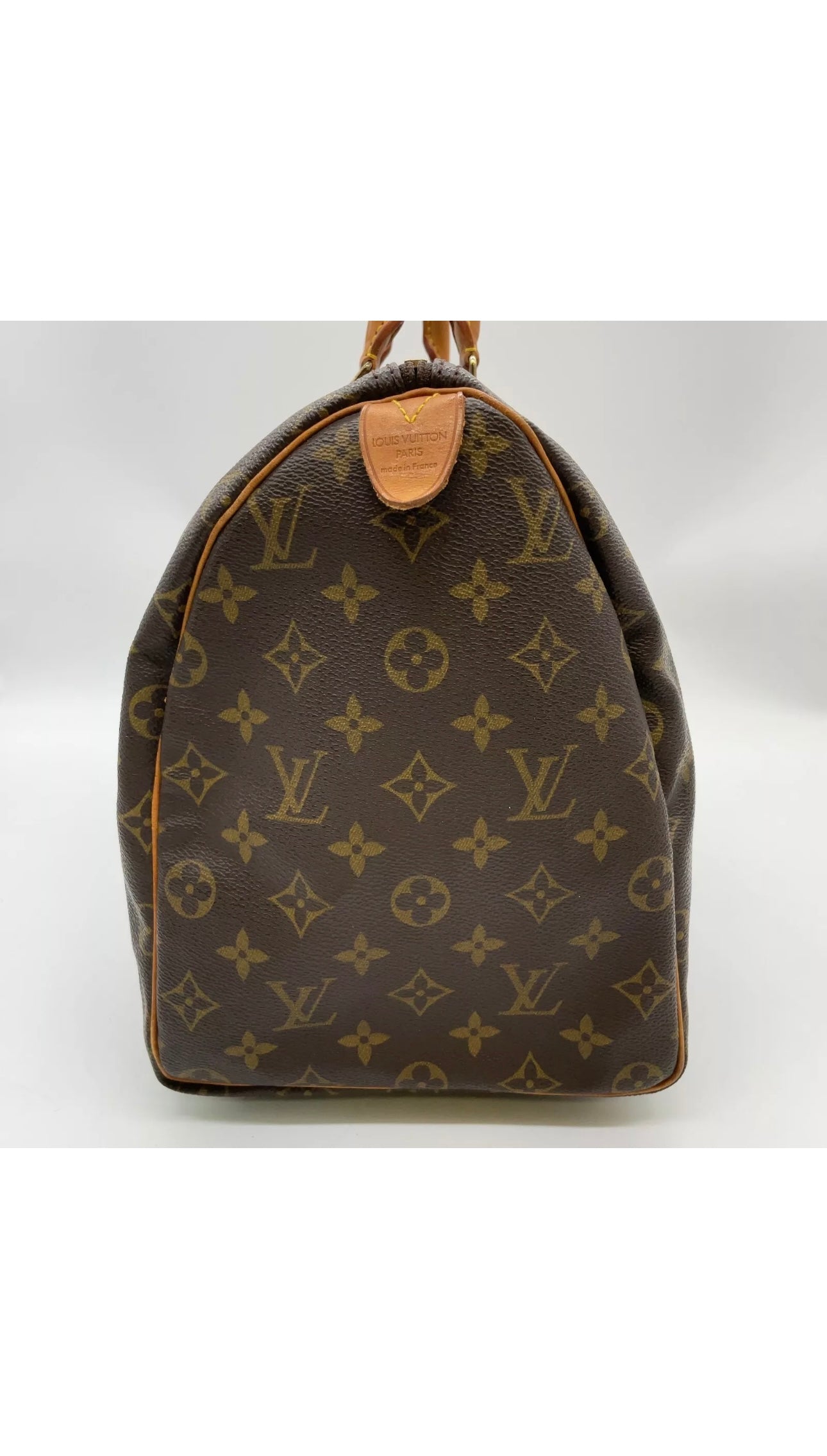 RRVIVE LUXERIES COUTURE LLC