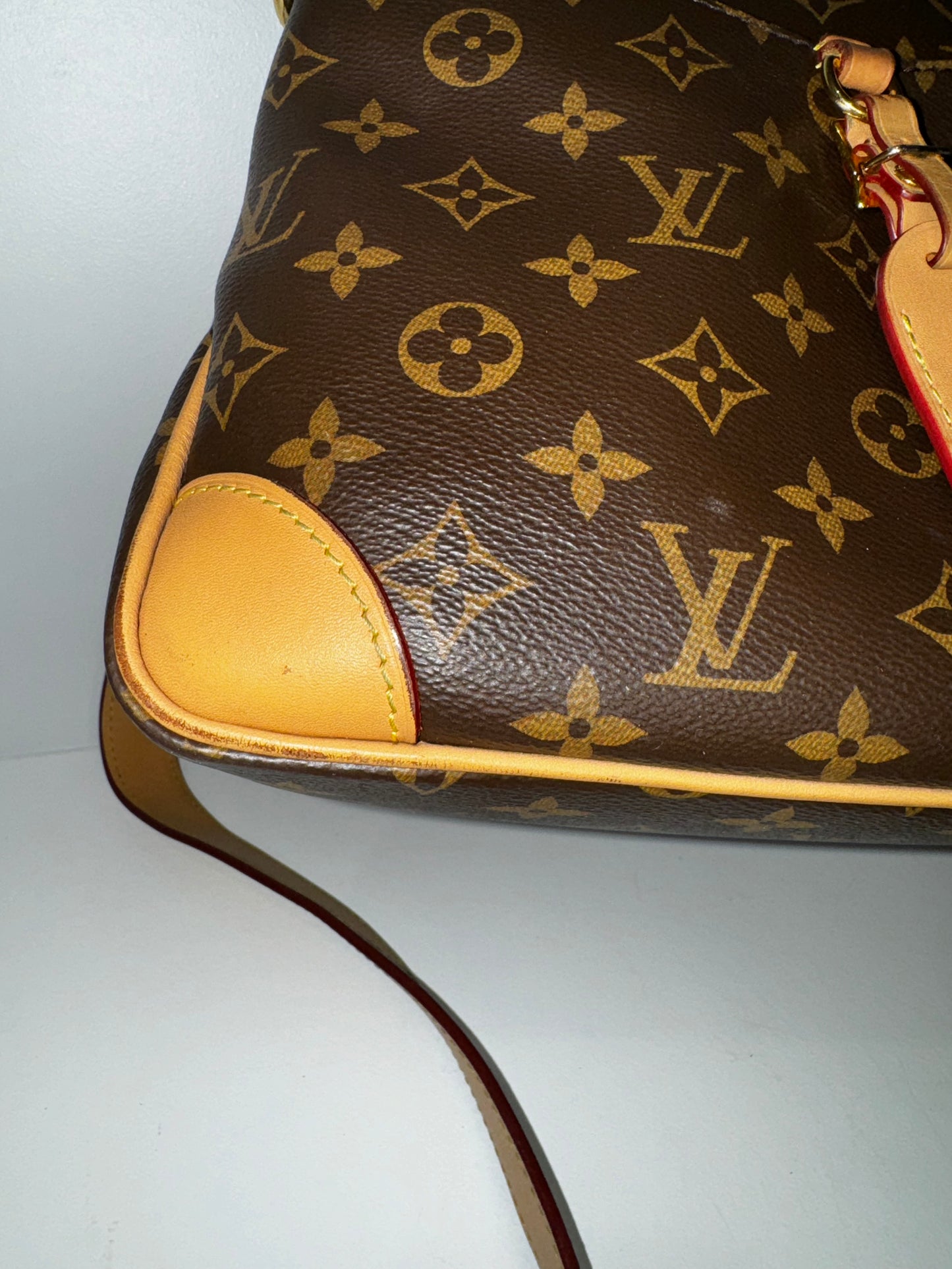 Pre-Owned Louis Vuitton Monogram Odeon MM