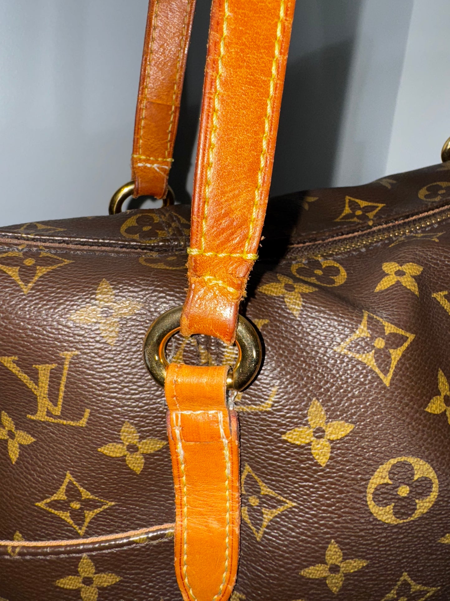 Pre-Owned Louis Vuitton Monogram Totally MM Shoulder Tote Bag