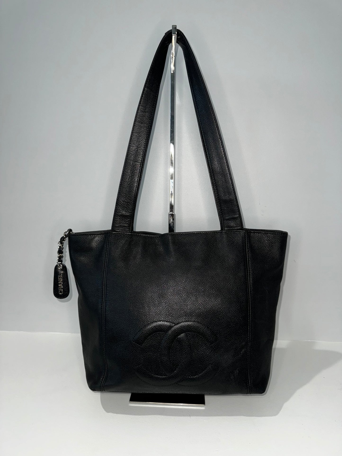 Pre-Owned Chanel Black Caviar Skin Coco Mark Tote Bag