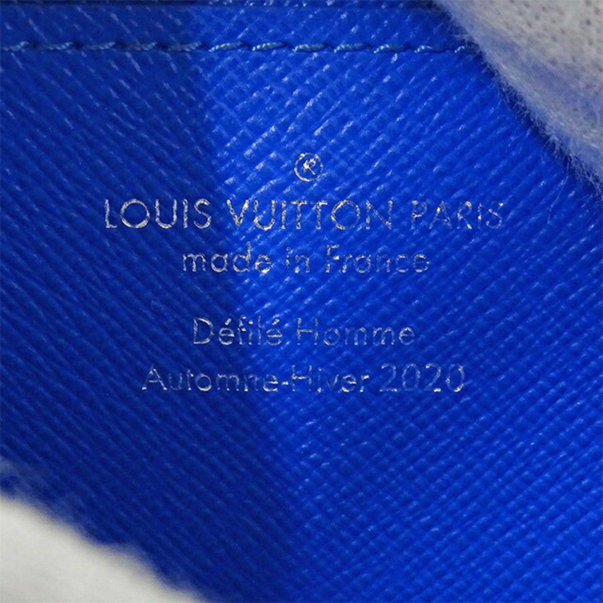 RRVIVE LUXERIES COUTURE LLC