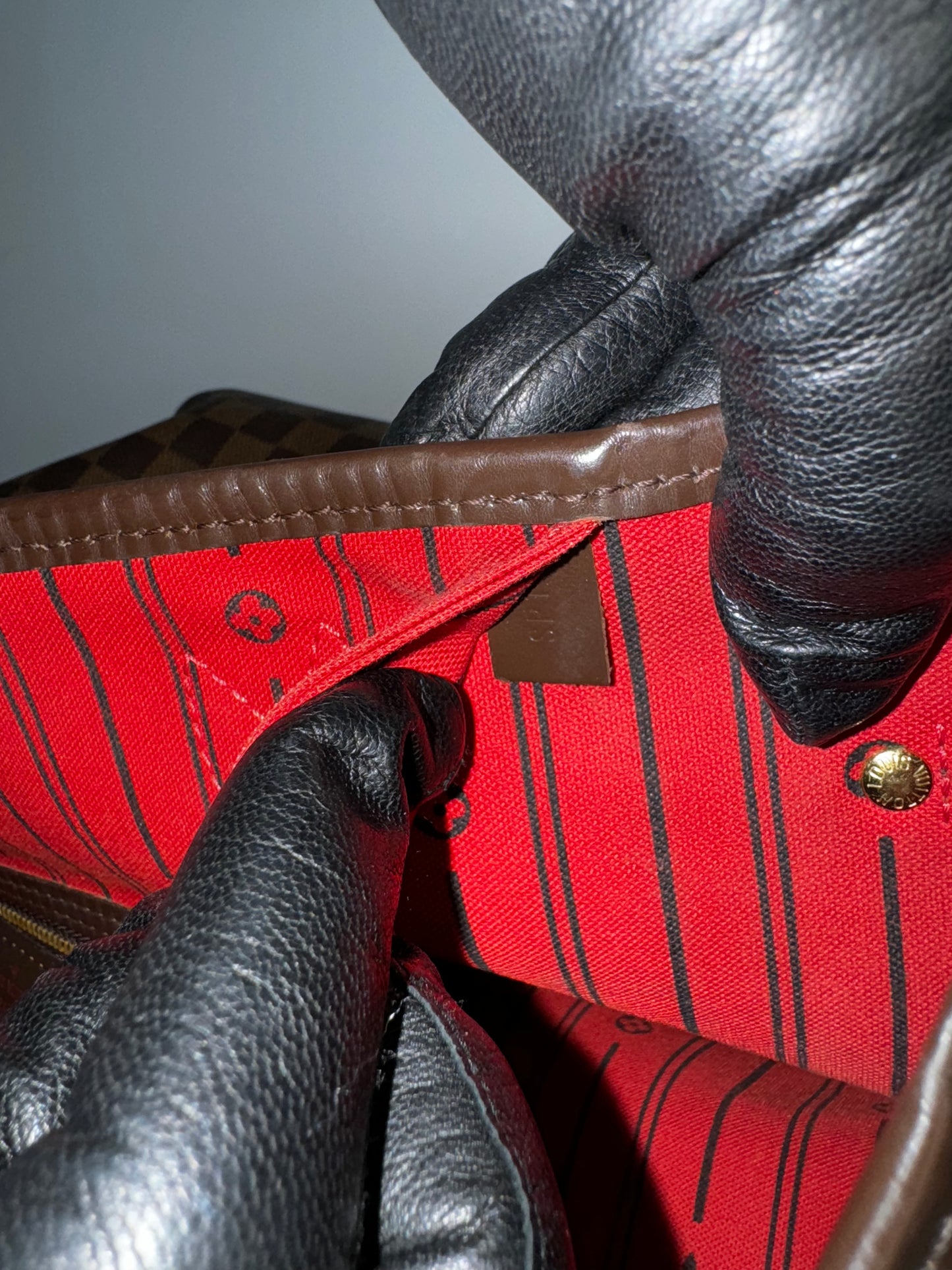 Pre-Owned Louis Vuitton Neverfull Damier MM
