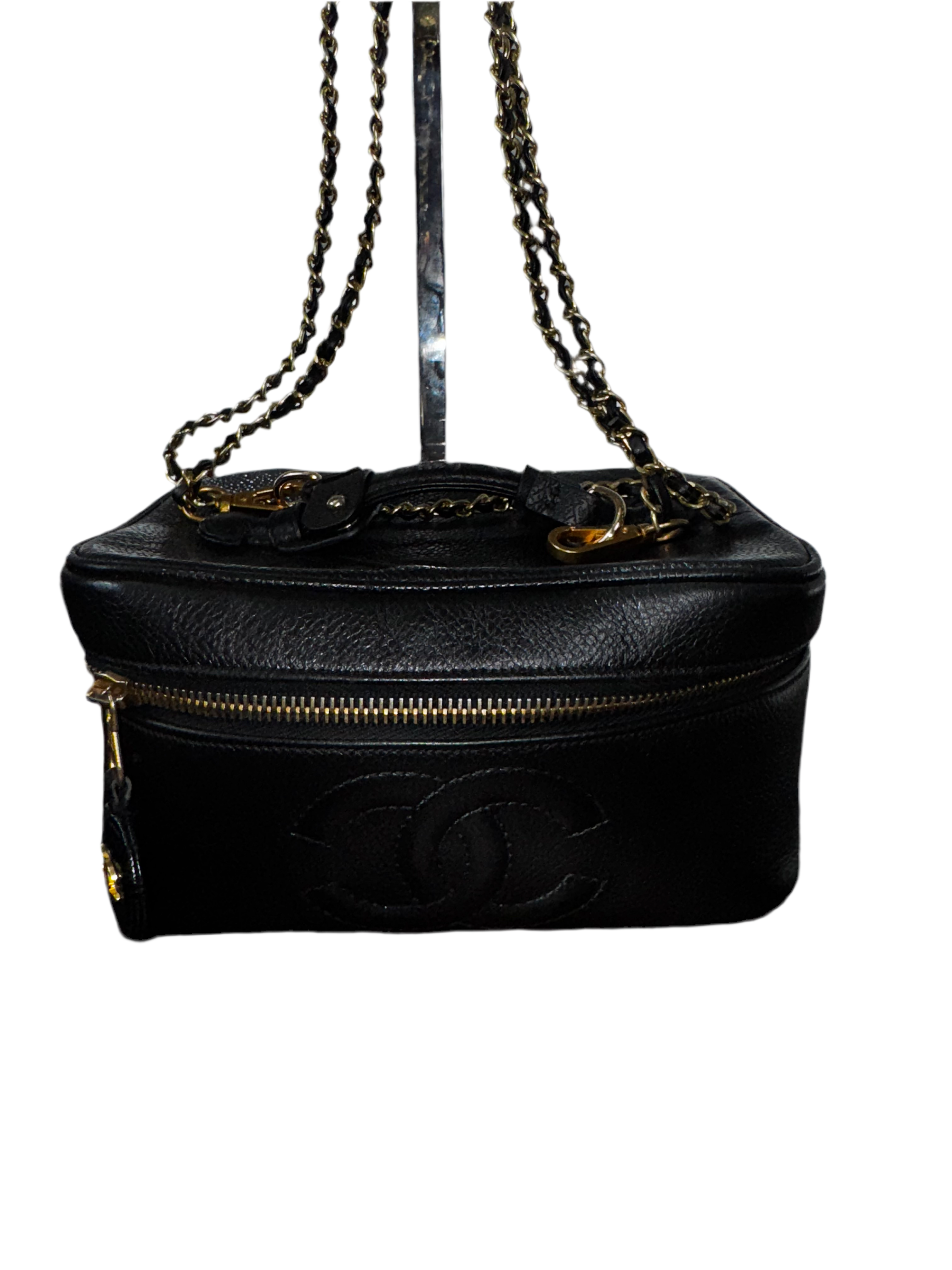 RRVIVE LUXERIES COUTURE LLC