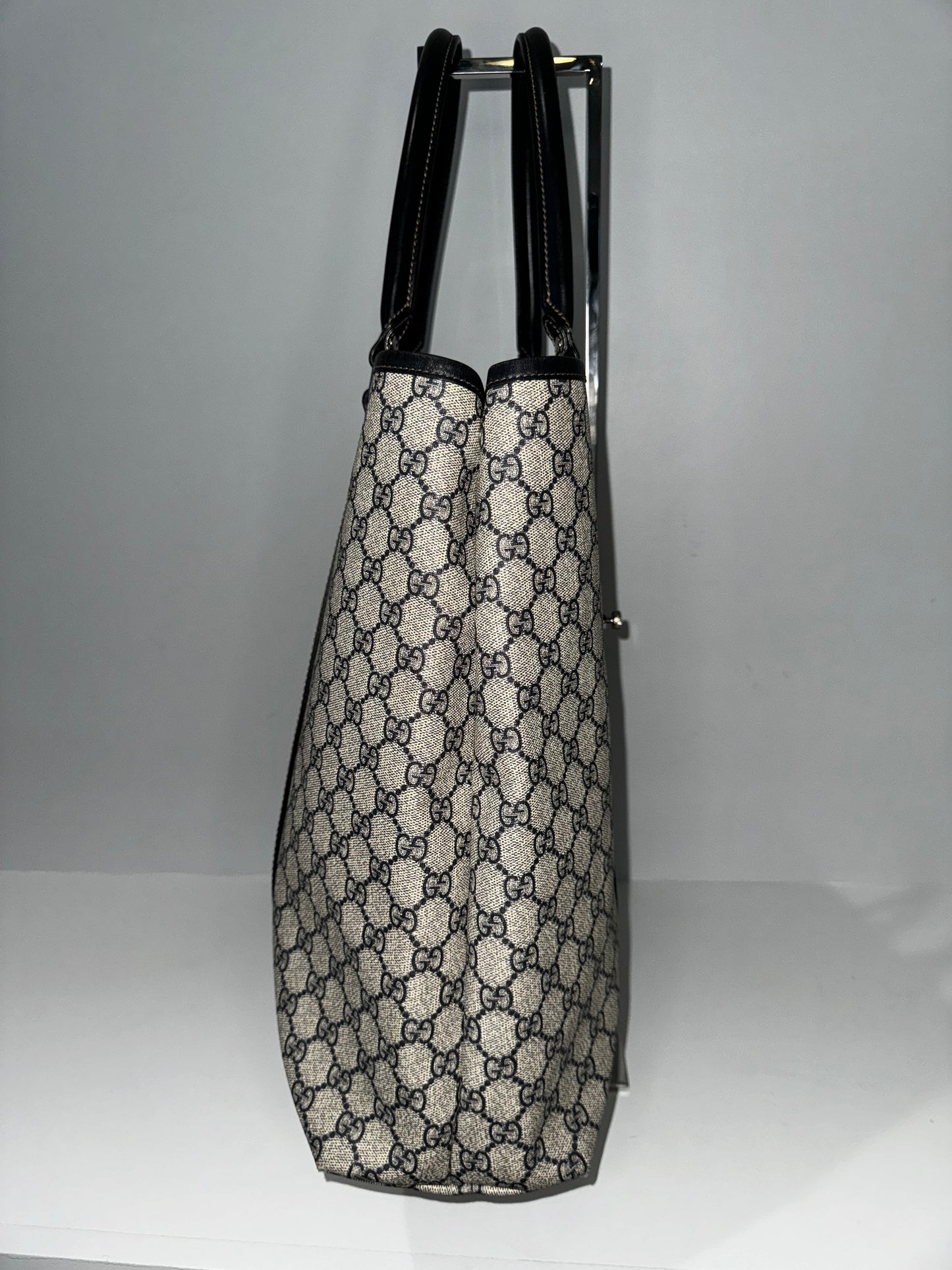 Pre-Owned GUCCI GG Supreme Women's Tote Bag