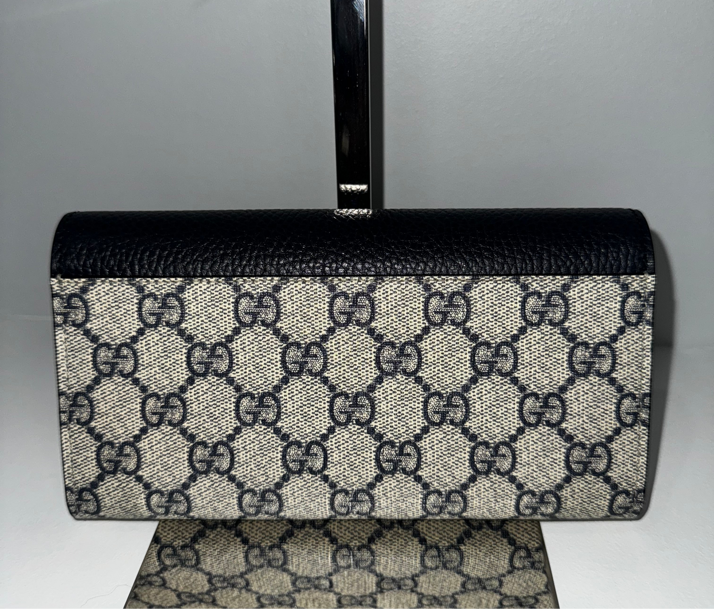 Pre-Owned Gucci GG Supreme Leather Continental Long Wallet
