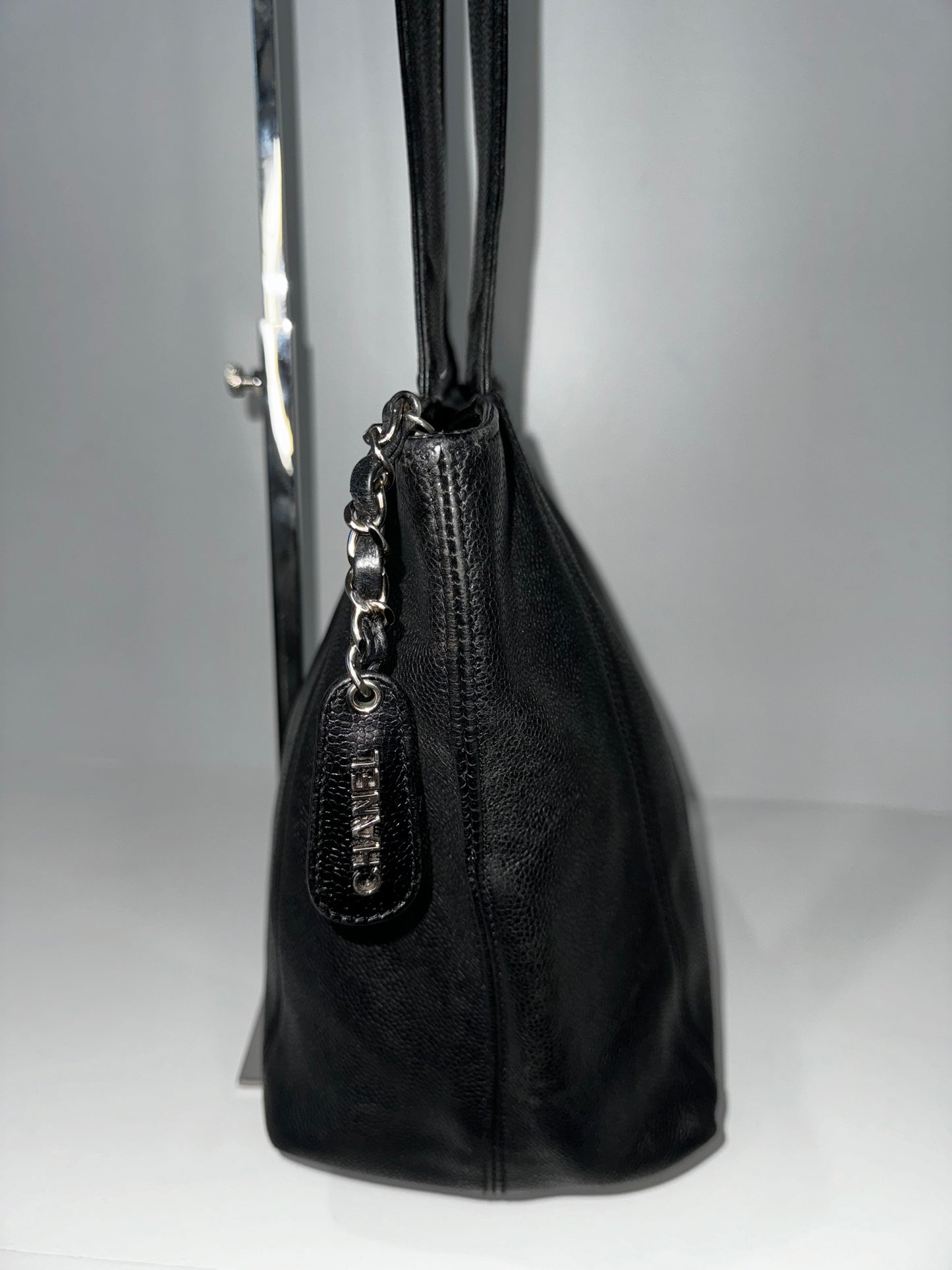 Pre-Owned Chanel Black Caviar Skin Coco Mark Tote Bag