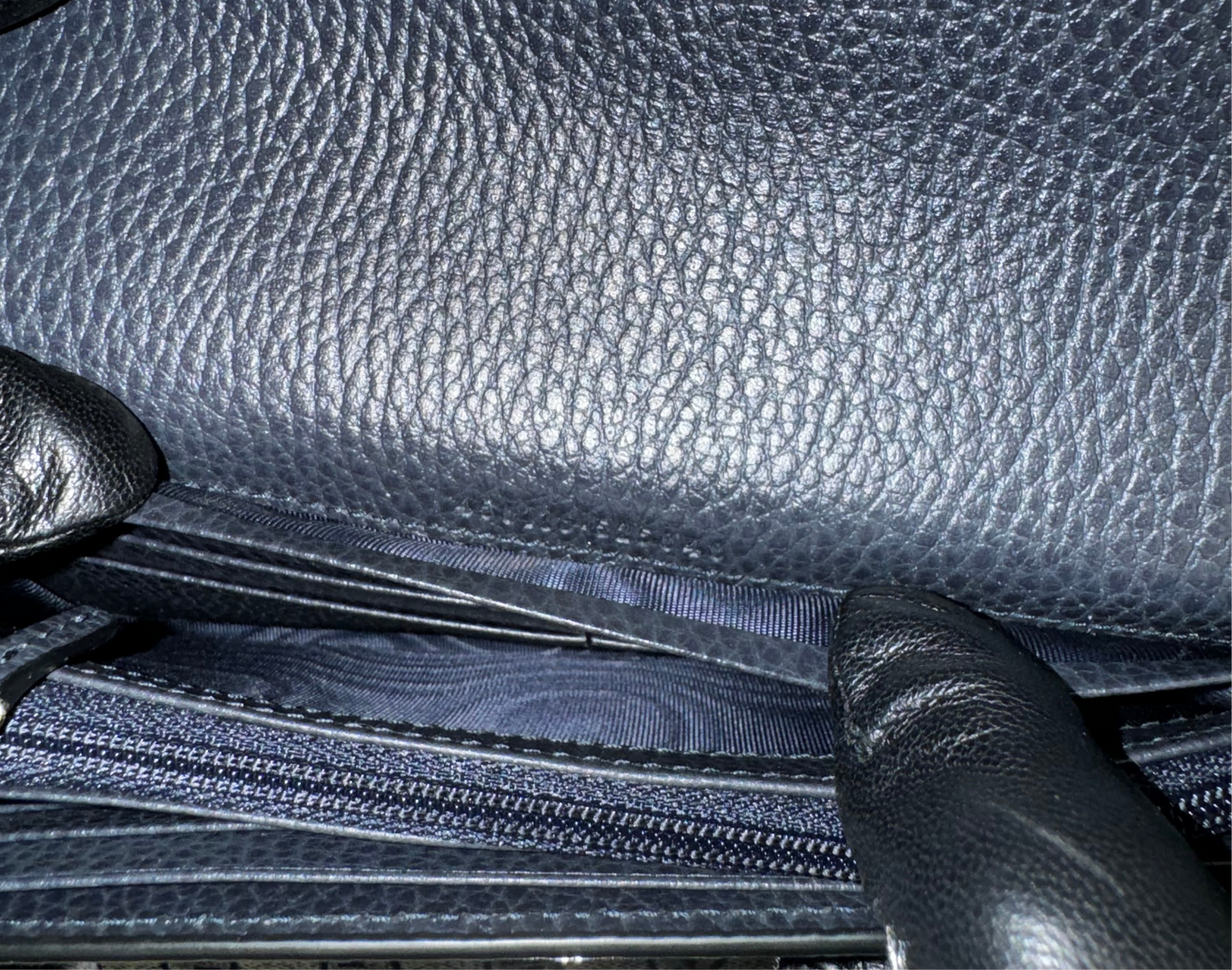 Pre-Owned Gucci GG Supreme Leather Continental Long Wallet