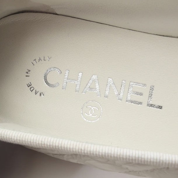 Pre-owned CHANEL Ballerina Matelasse Ballet shoes Leather White