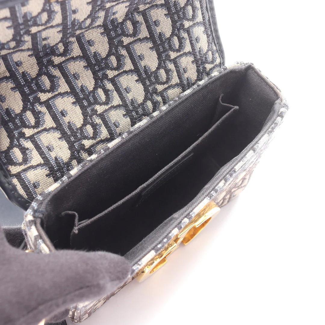 Pre-owned Christian Dior 30 Montaigne Box Oblique Shoulder bag