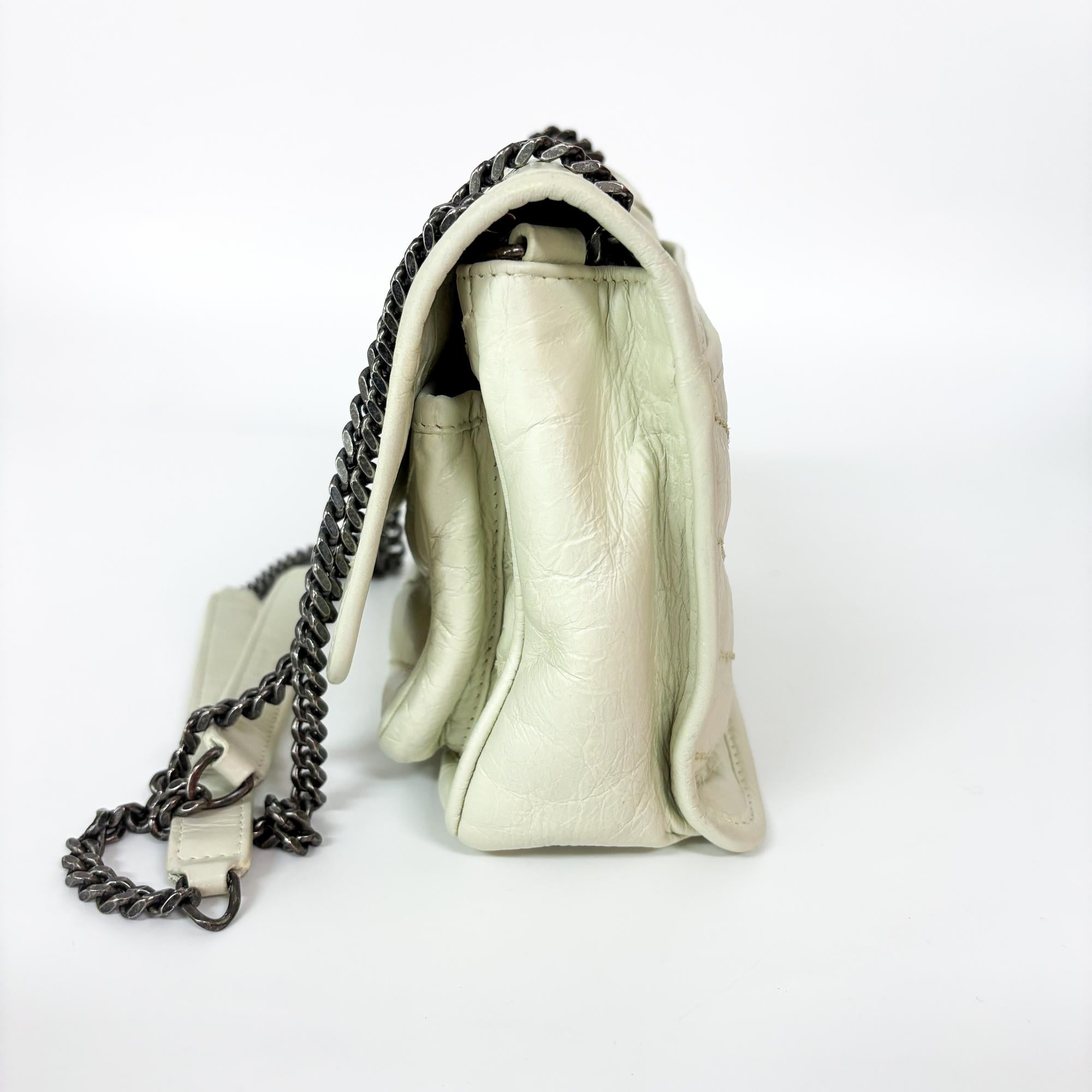 RRVIVE LUXERIES COUTURE LLC