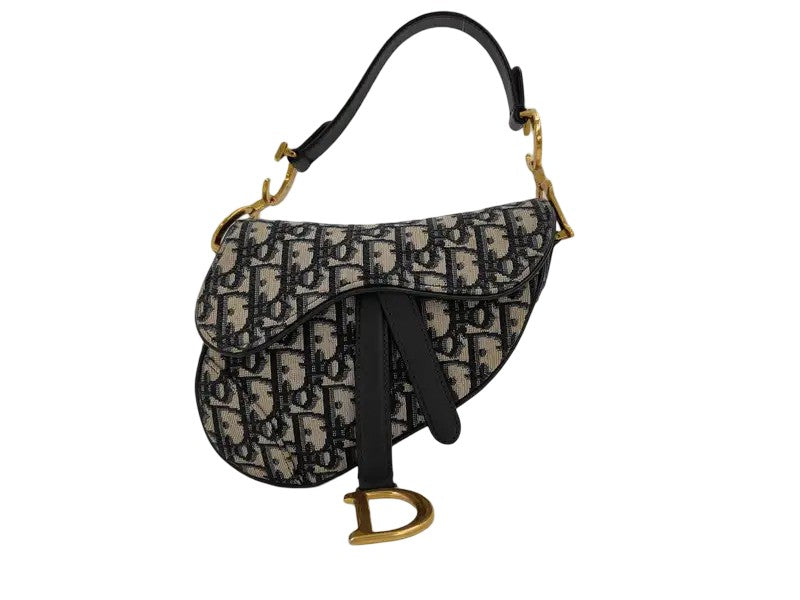 RRVIVE LUXERIES COUTURE LLC
