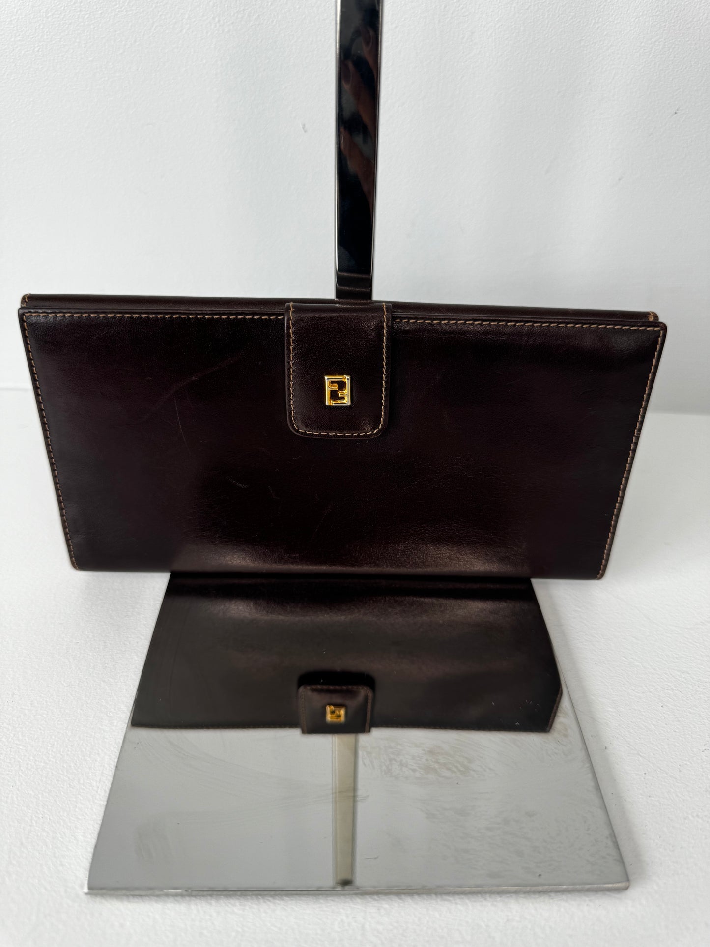 FENDI Leather Bag Accessories Vintage Dark Brown Gold Logo Clasp Wallet