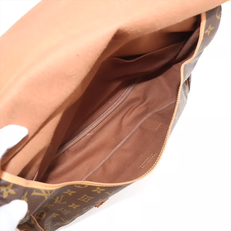 Pre-owned Louis Vuitton Monogram Saumur 43