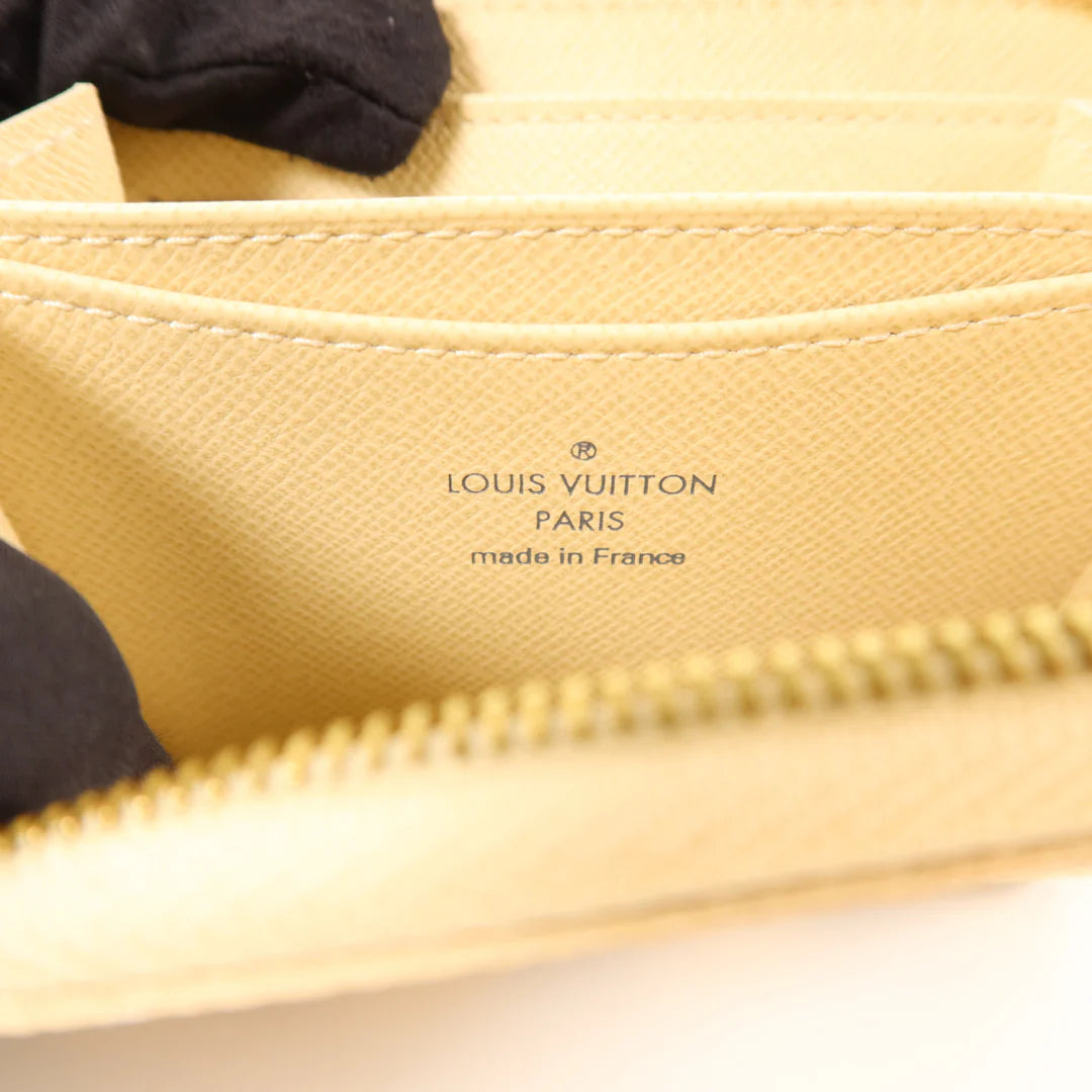Pre-owned LOUIS VUITTON LV GHW Coin Purse Damier Azur White