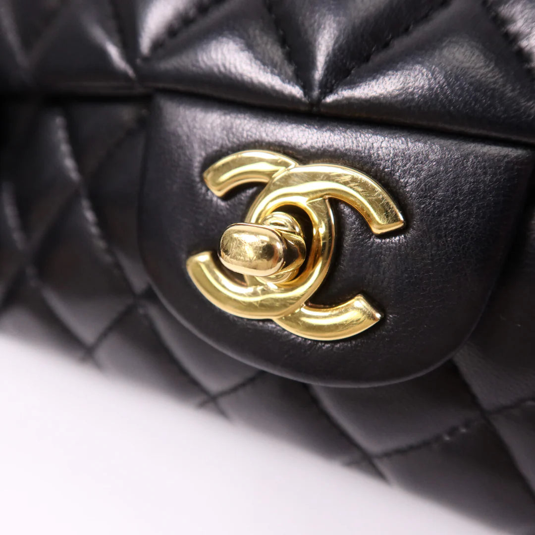 Pre-owned CHANEL Vintage Classic East West Flag Chain Shoulder Bag Lambskin Leather
