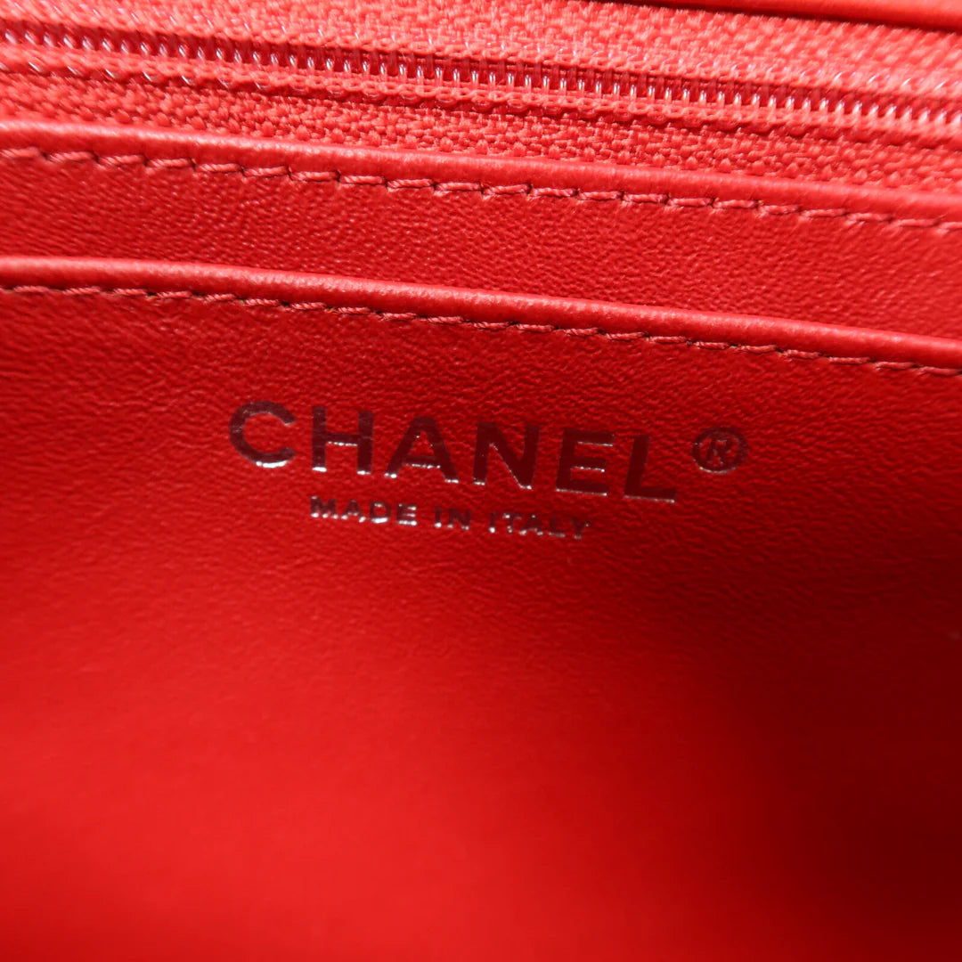 Pre-owned Chanel Patent Single Flap Maxi 34CM