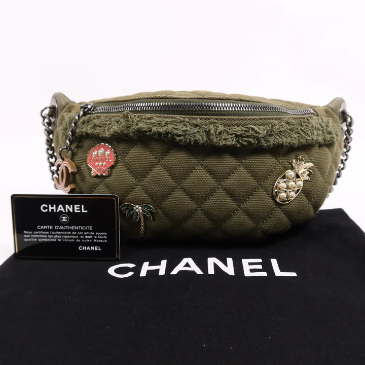 Pre-owned CHANEL Waist Canvas Green