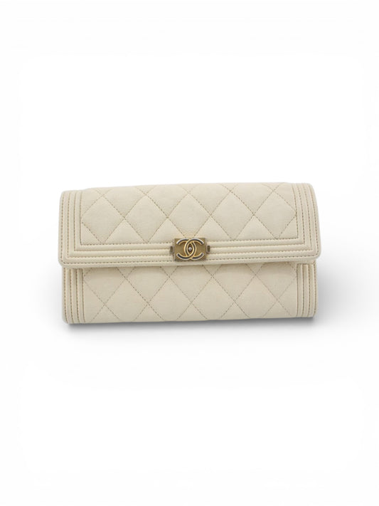 Pre-owned Boy Chanel Matelasse Wallet
