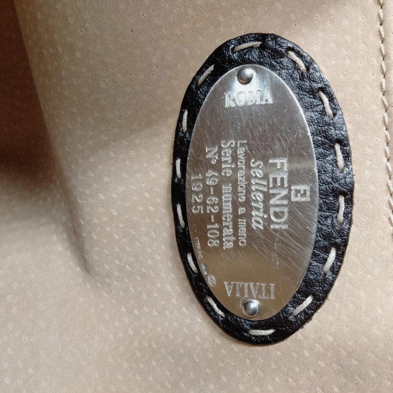 Pre-owned Fendi Brown Leather Handbag