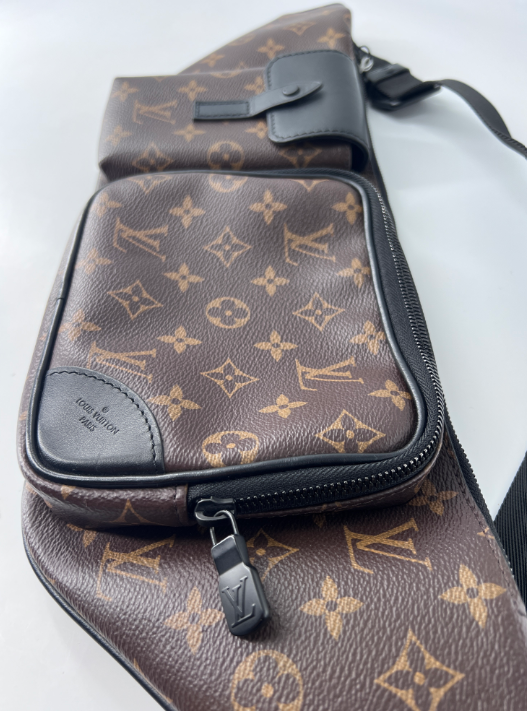 Pre-owned Louis Vuitton Christopher Bumbag