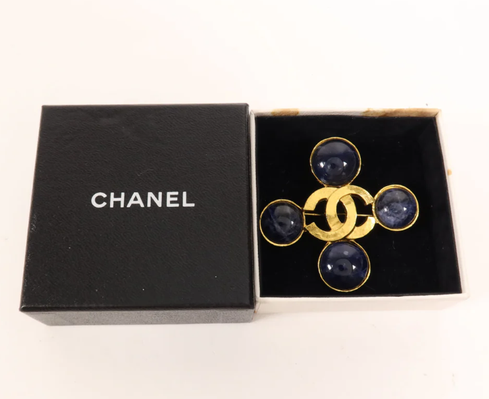 Pre-owned CHANEL CC Brooch Metal Navy/Gold