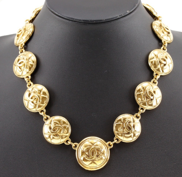 Pre-owned Chanel Coco Mark Necklace