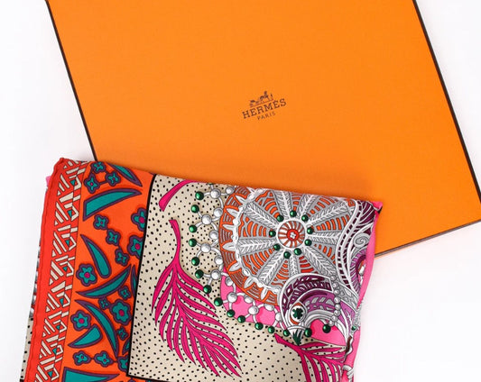 Pre-owned HERMES 90x90 Scarf Scarves Silk Multicolor