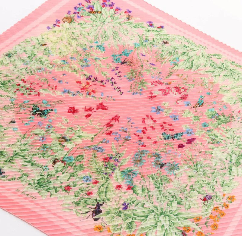 Pre-owned HERMES Caleprise LA PRAIRIE Pleats Scarf Silk Pink Multicolor