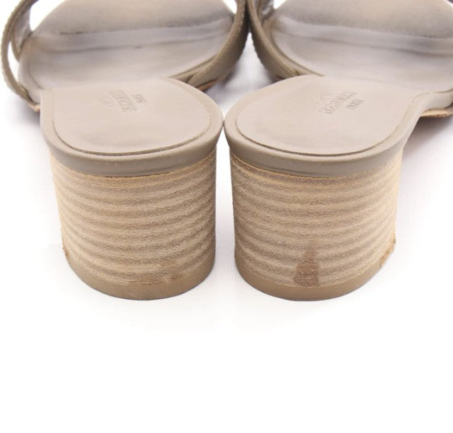 Pre-owned HERMES Oasis Sandals Leather Gray brown