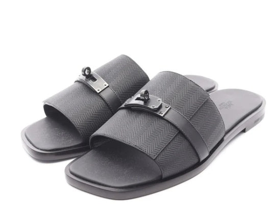 Pre-owned HERMES Gabriel Kelly Buckle Sandals Leather Black Black hardware