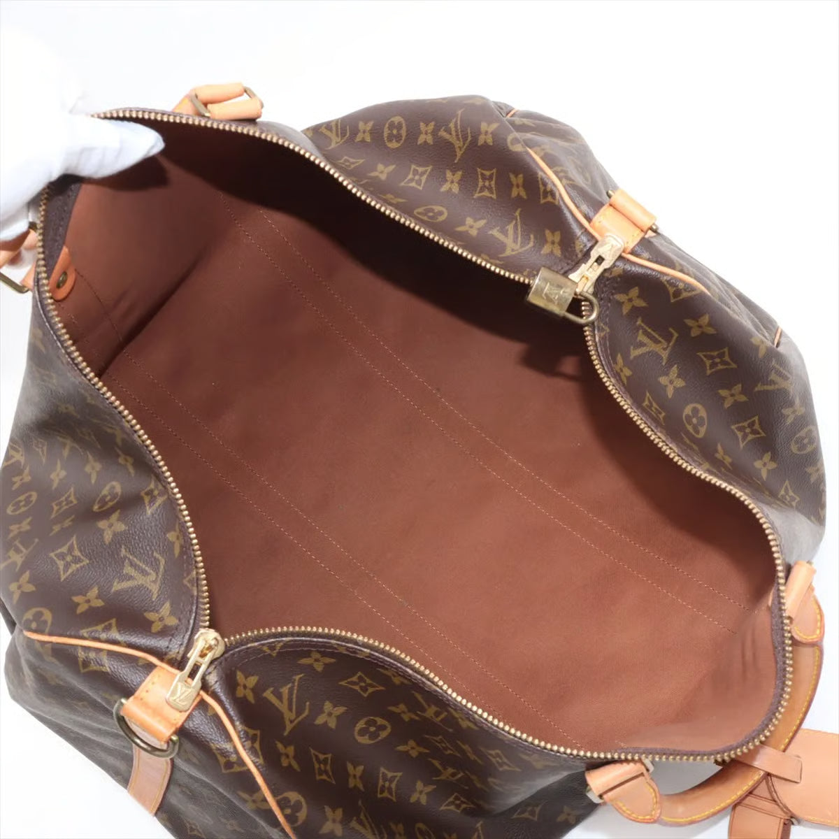 RRVIVE LUXERIES COUTURE LLC