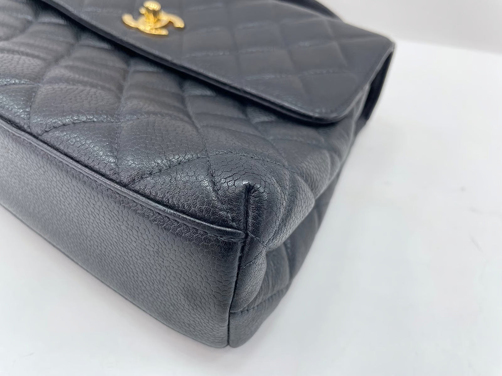 RRVIVE LUXERIES COUTURE