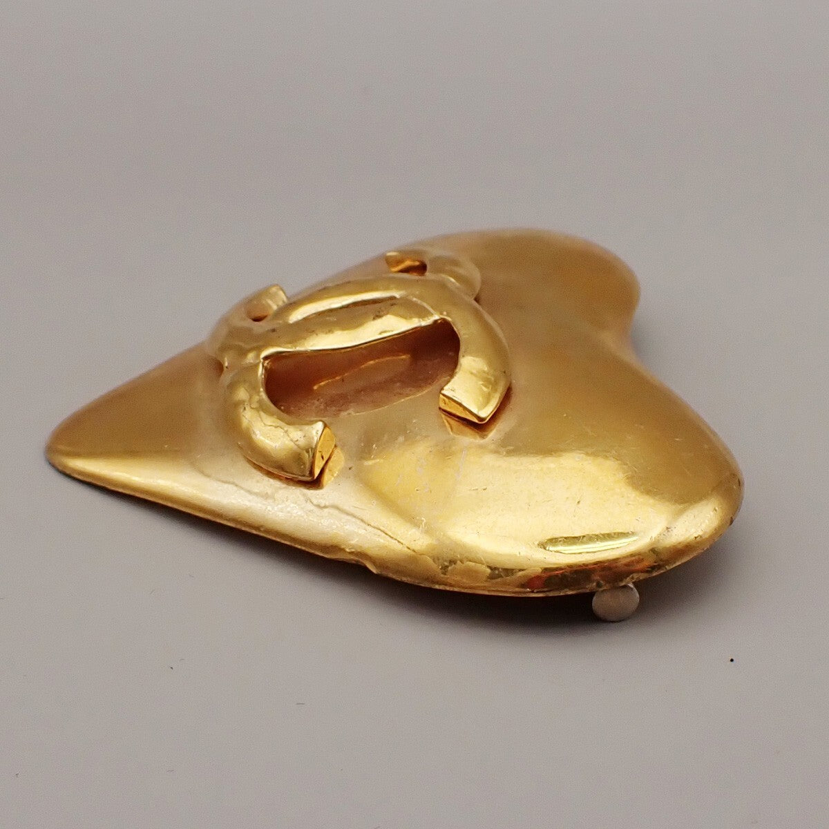 Pre-owned Chanel Vintage CC Heart Brooch