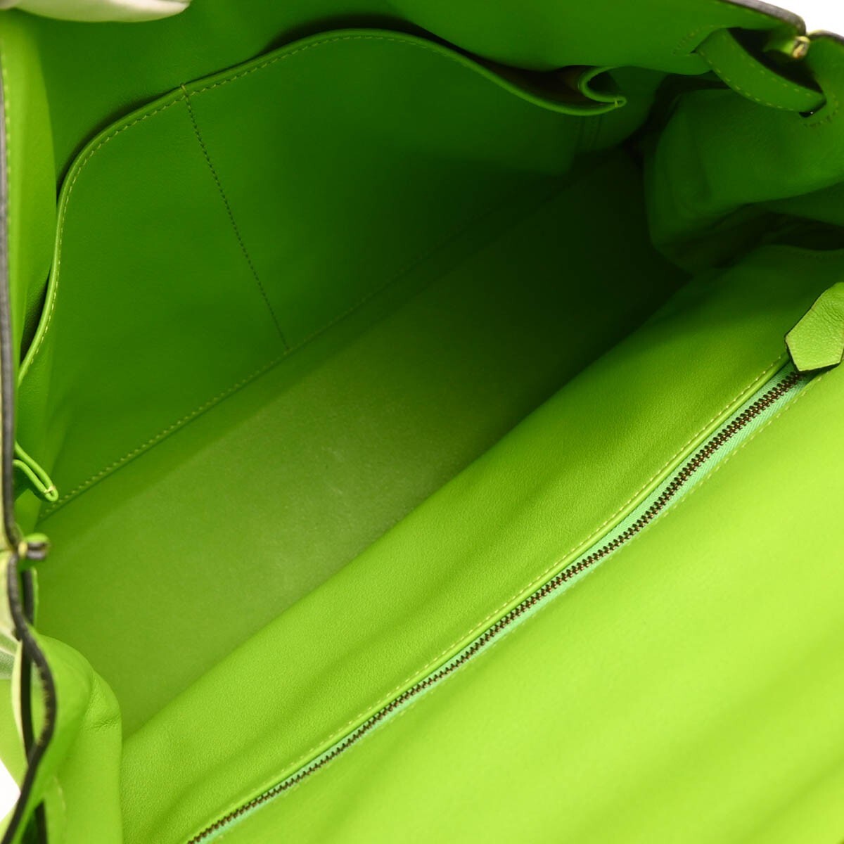 Pre-owned  Hermes Kelly Handbag Green Gulliver with Gold Hardware 32