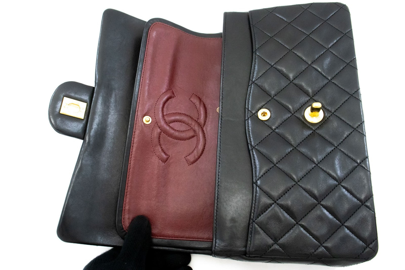 RRVIVE LUXERIES COUTURE LLC