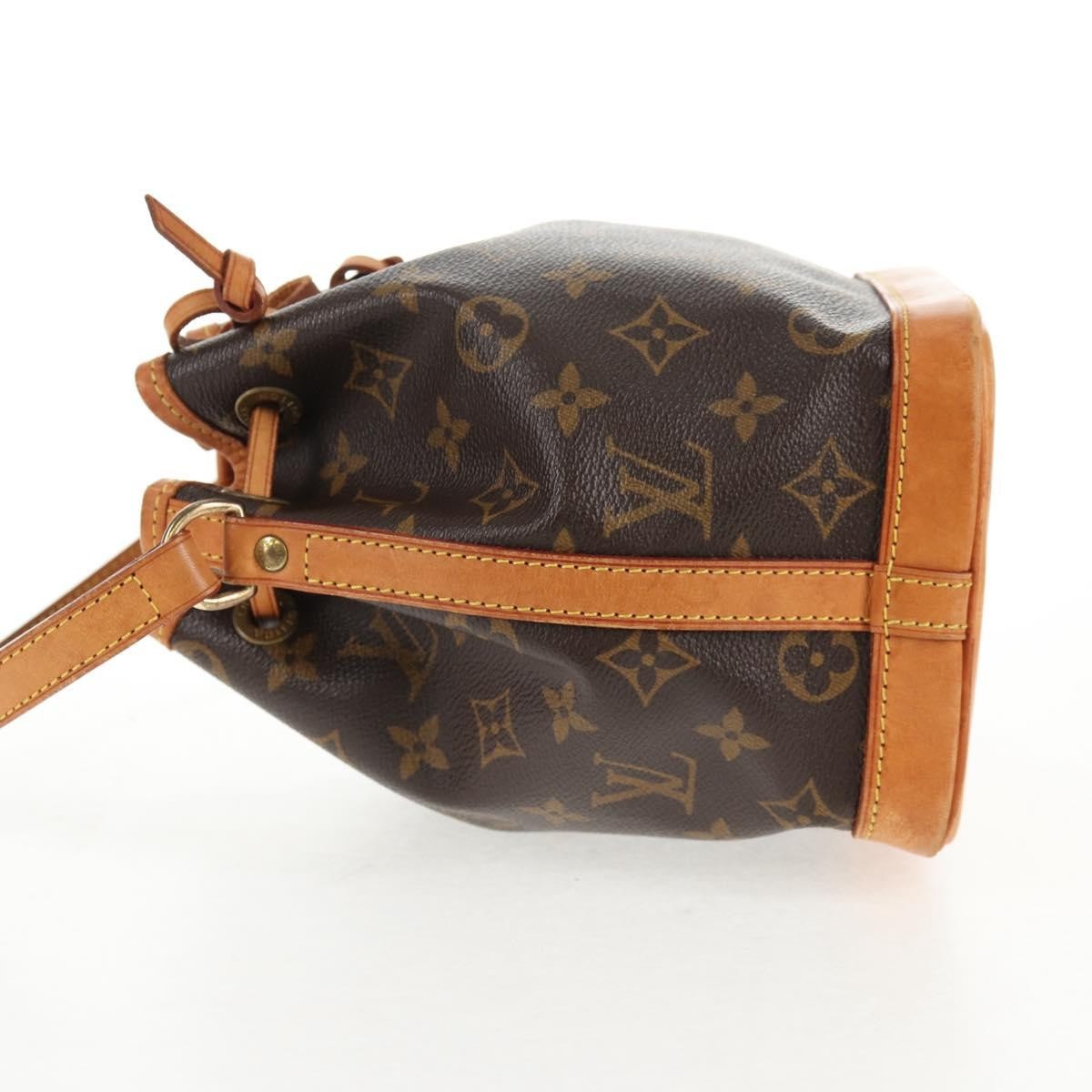RRVIVE LUXERIES COUTURE