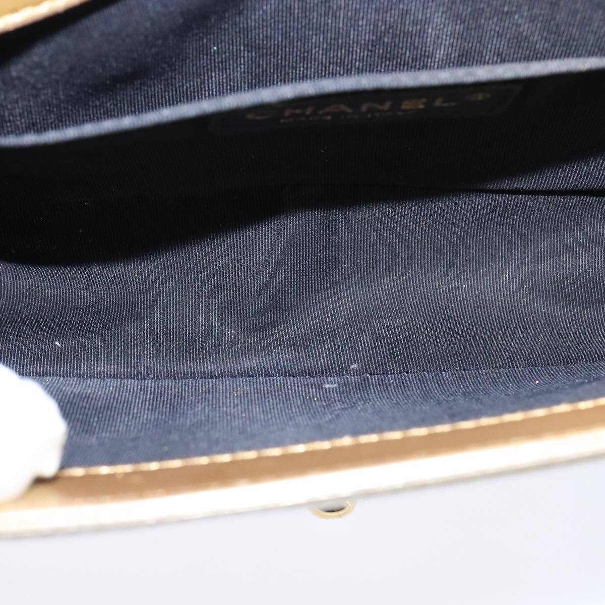 Pre-owned Chanel Boy Flap Bag in Gold