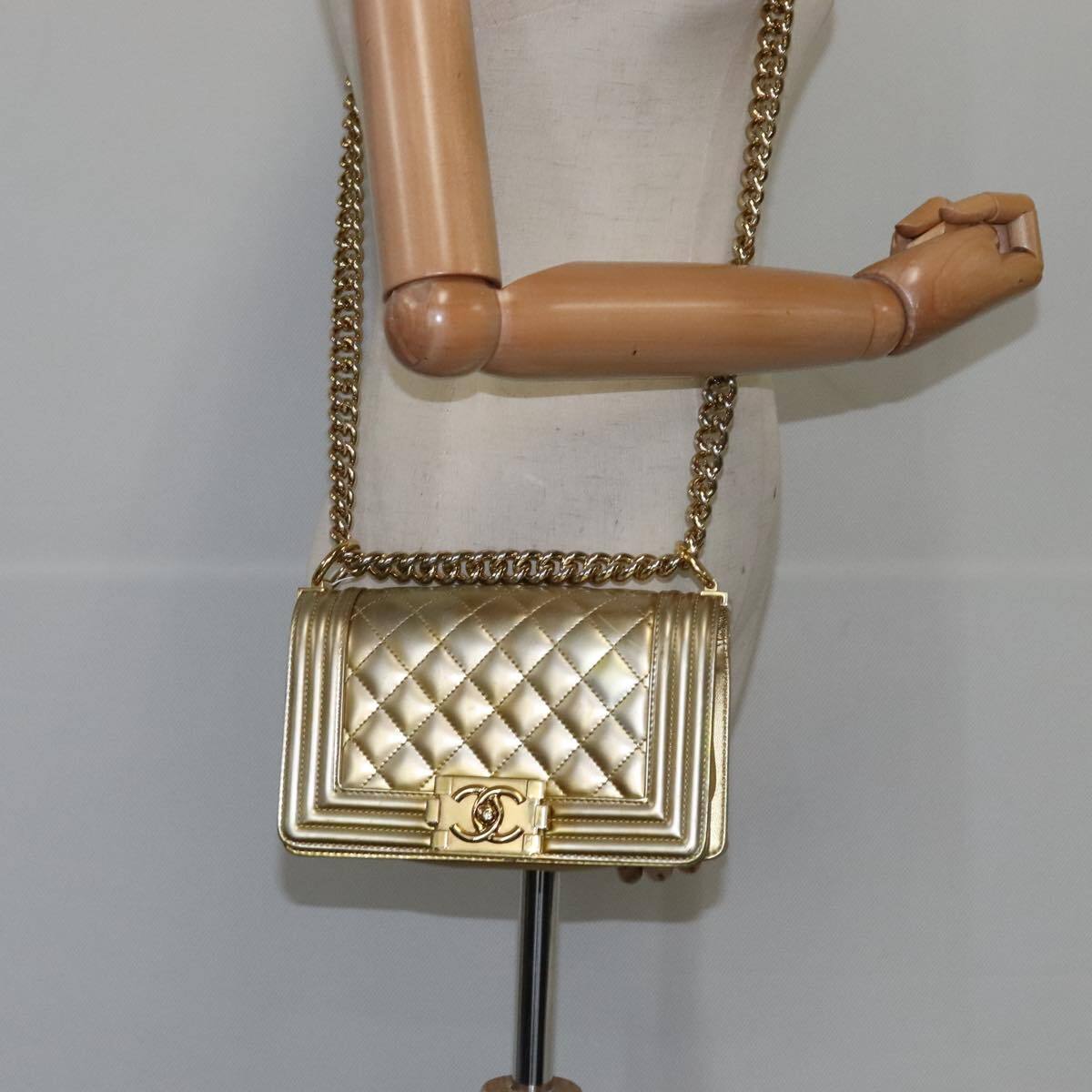 Pre-owned Chanel Boy Flap Bag in Gold