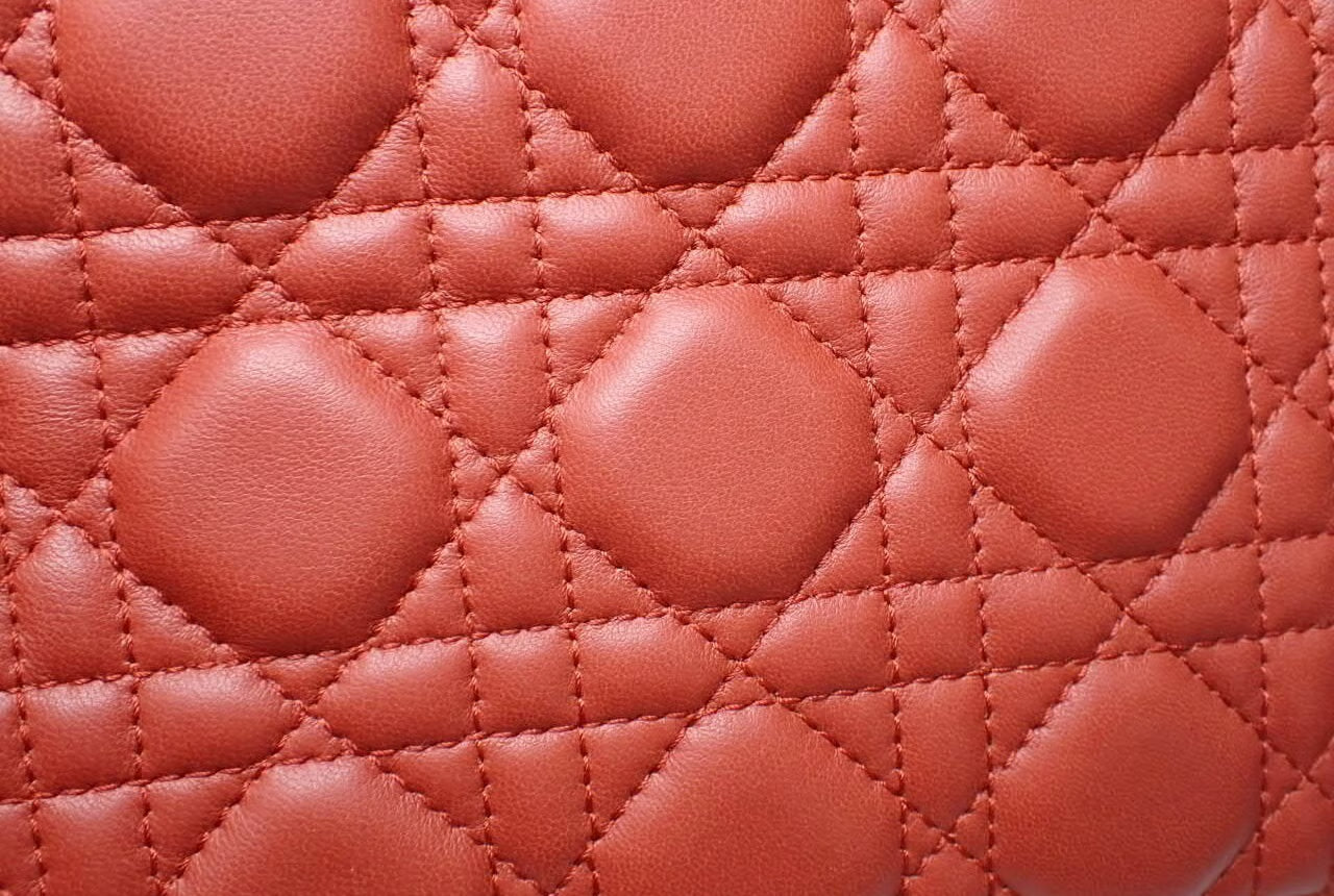 RRVIVE LUXERIES COUTURE